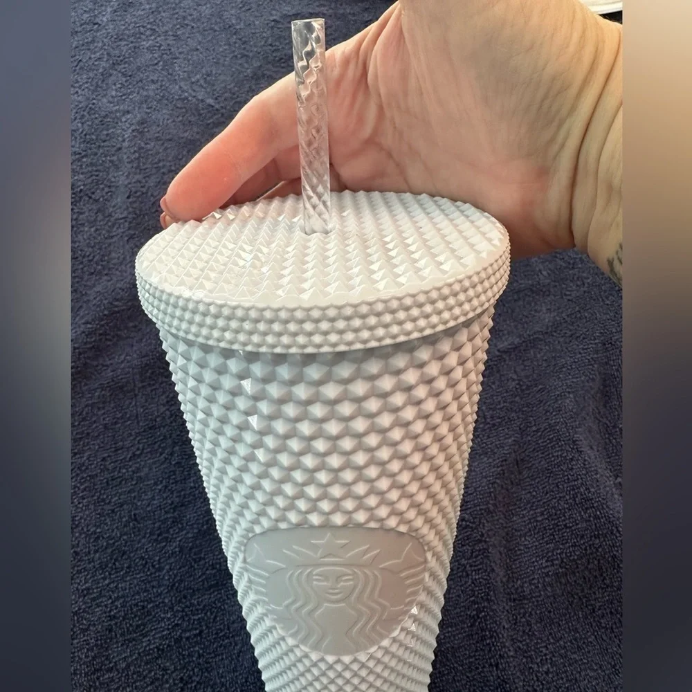 ⭐️Starbucks ⭐️ 24 oz White Tumbler NWT